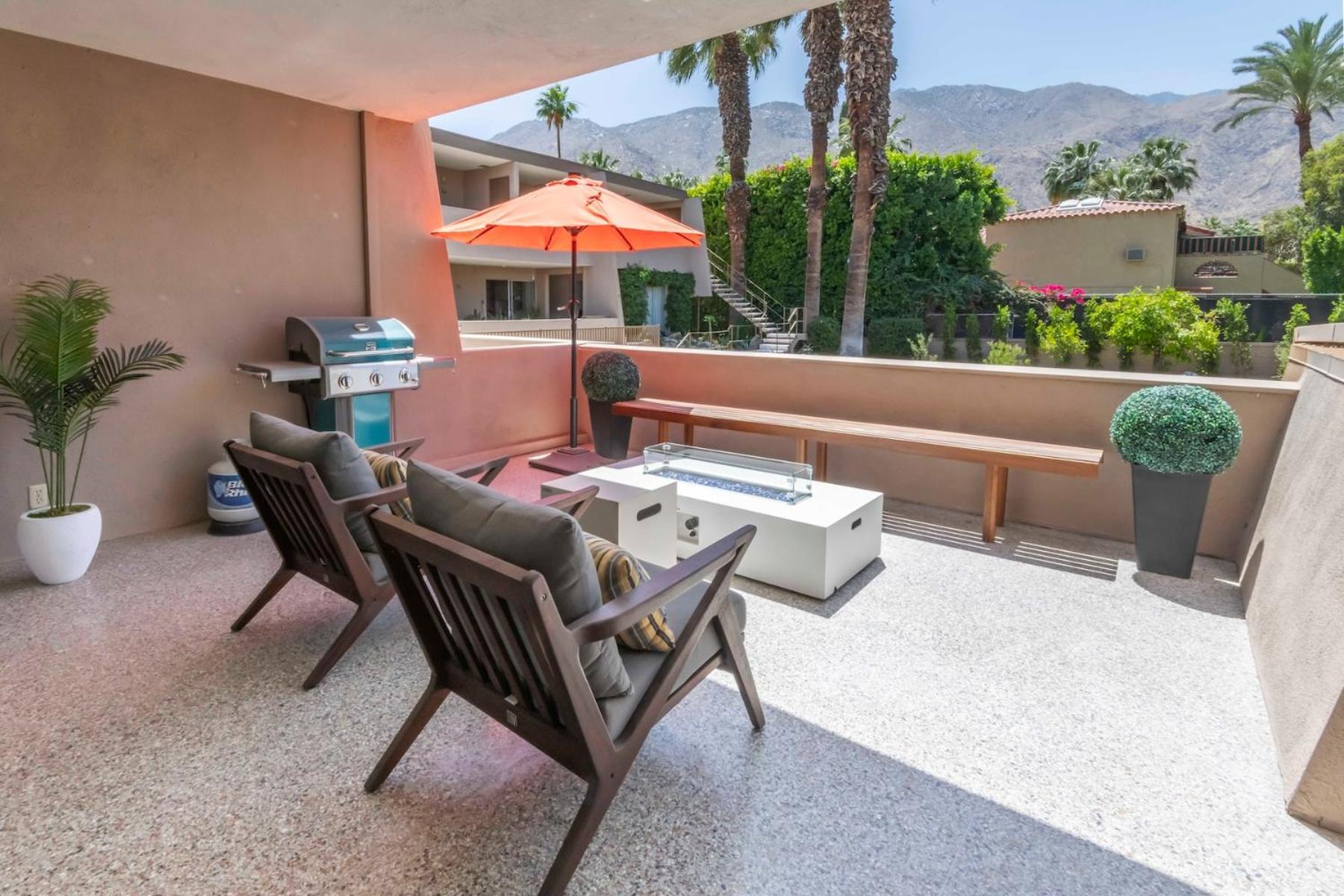 Stunning Mid Century Condo In The Heart Of La Palmas! Palm Springs Luaran gambar